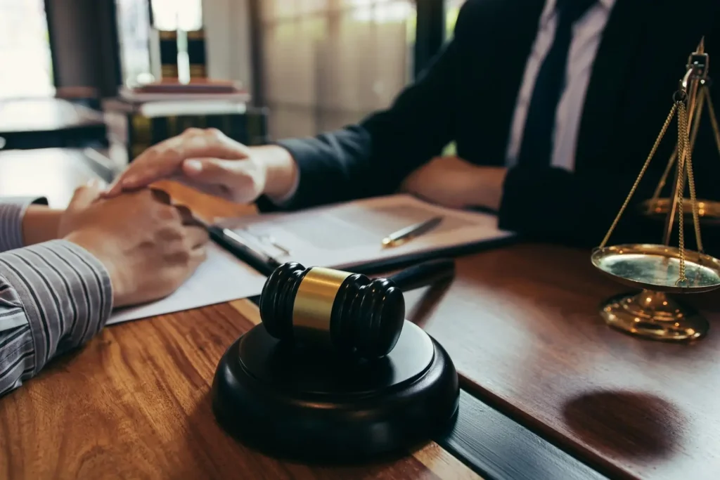 Despatx d'advocats a Girona | Som especialistes en Dret Penal, Familiar, Civil i Laboral |Despacho de abogados en Girona